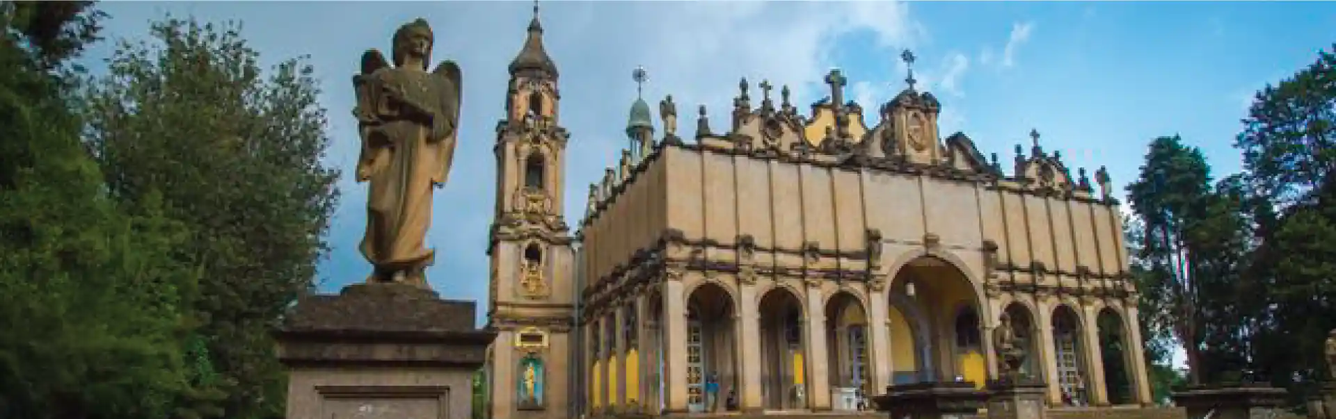 Holy Trinity Cathedral and National Museum Tour ETHS02